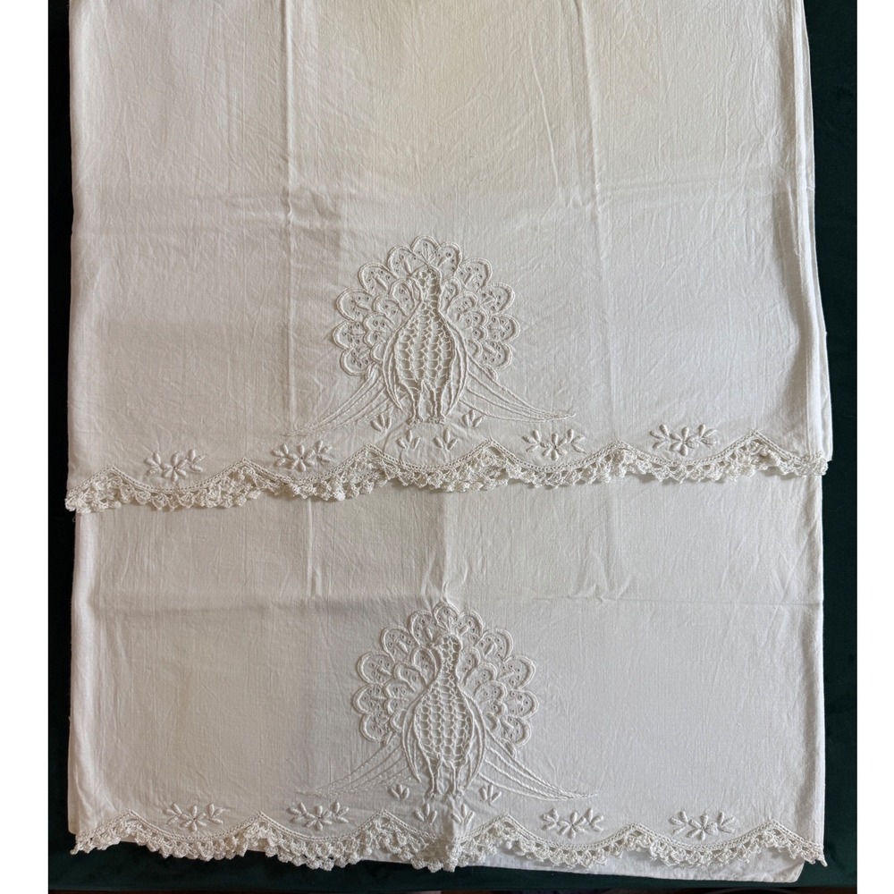 Vintage White Cotton Pillowcase Pair Embroidered Peacock Lace Trim 21x31 - Picture 2 of 6